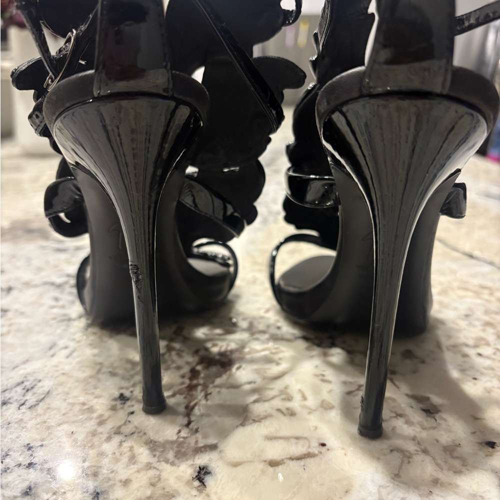 Giuseppe Zanotti Glossy Black Heels